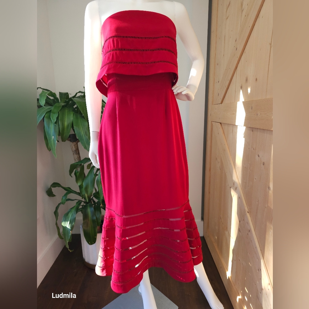 C/MEO COLLECTIVE women's size L crimson strapless dress